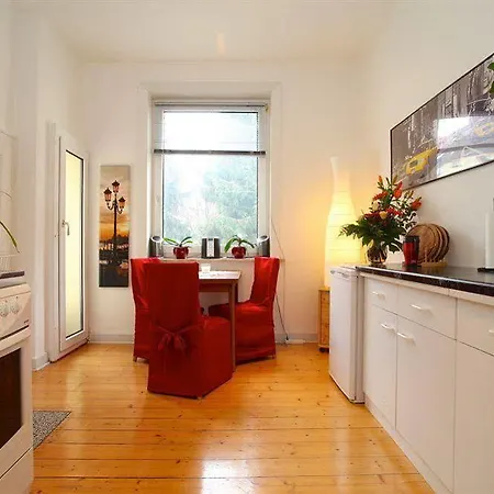 Private In Sarstedt - Agency Homestay Hannover