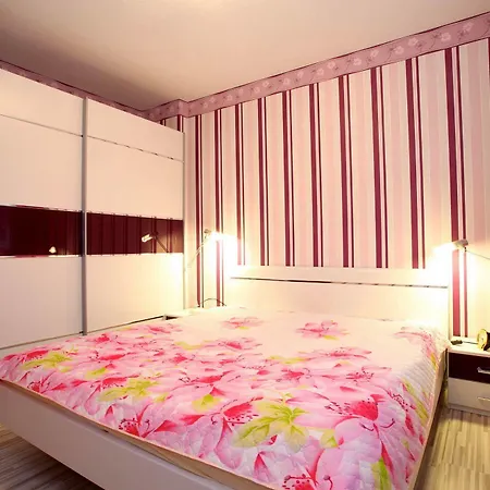 Homestay Private In Sarstedt - Agency *